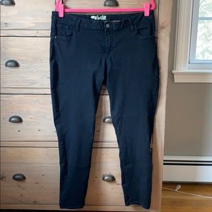 EUC Old Navy black Rockstar jeans sz 18